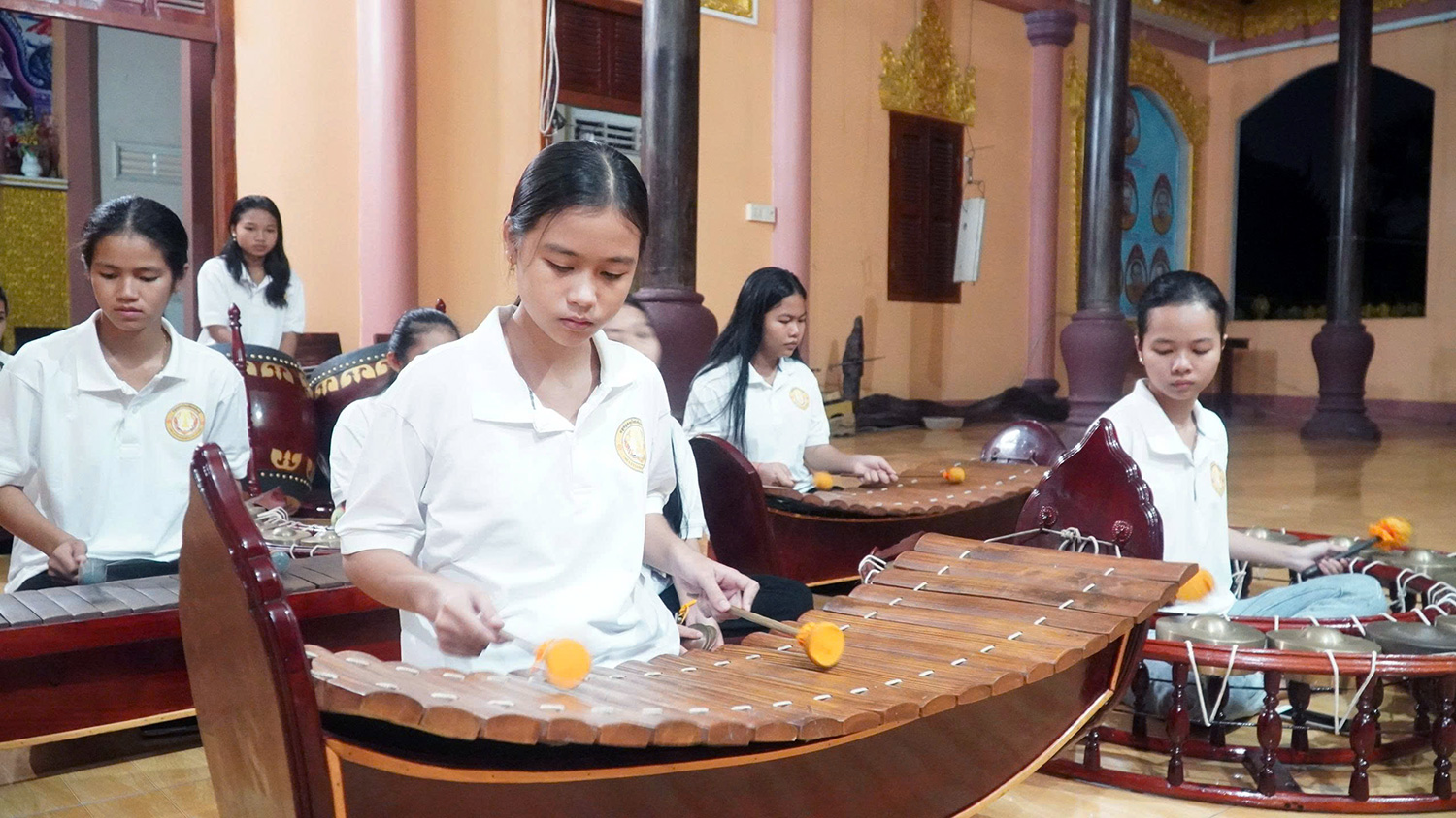 Khai mạc Lễ hội Trung thu Phố cổ 2025: Nơi hội tụ văn hóa và tinh thần đoàn kết 14 Khai mạc Lễ hội Trung thu Phố cổ 2025: Nơi hội tụ văn hóa và tinh thần đoàn kết