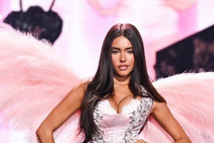 Quỳnh Anh Shyn Tỏa Sáng Tại Victoria's Secret Fashion Show 2025 13 Quỳnh Anh Shyn Tỏa Sáng Tại Victoria